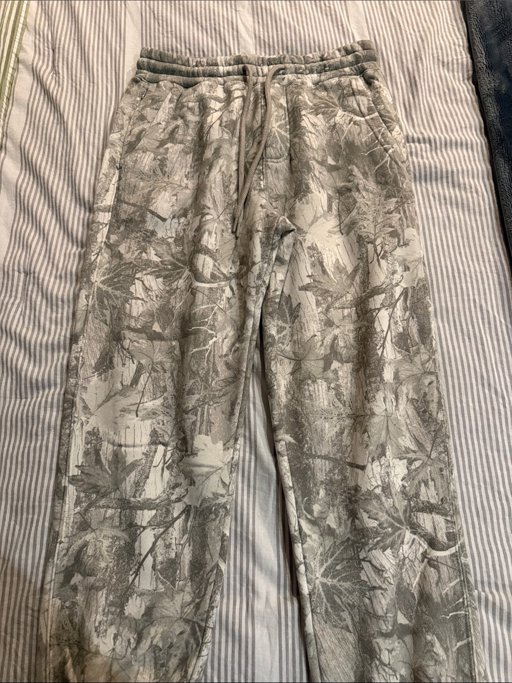 Hollister Gray Leaf Camo Sweatpants